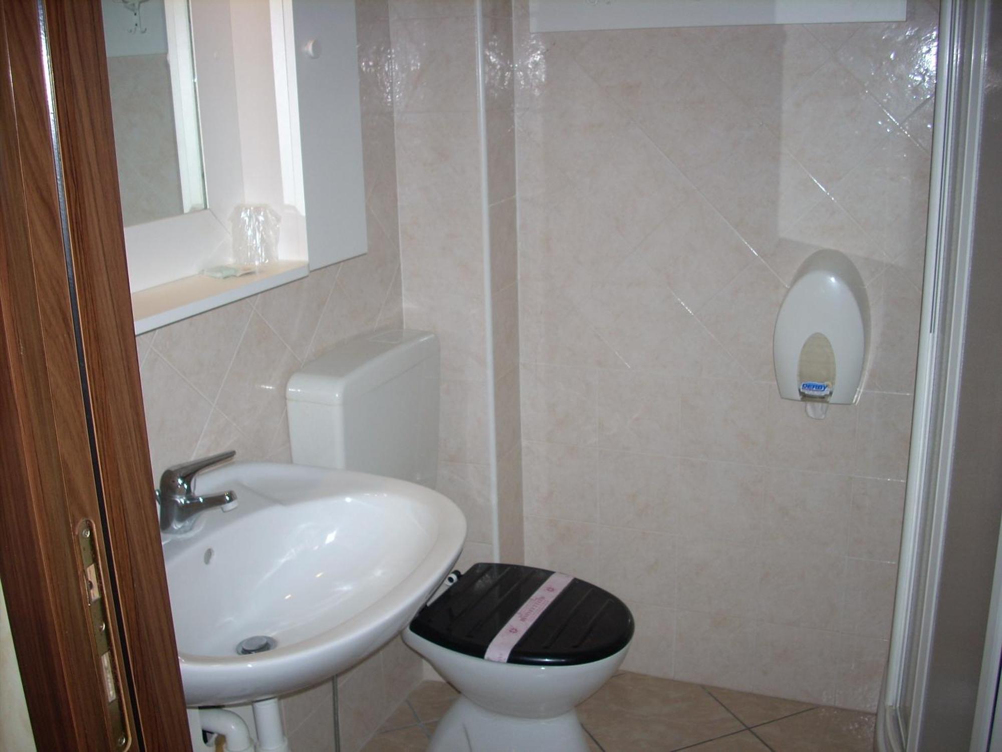 קרמניולה Il Bivio Hotel מראה חיצוני תמונה