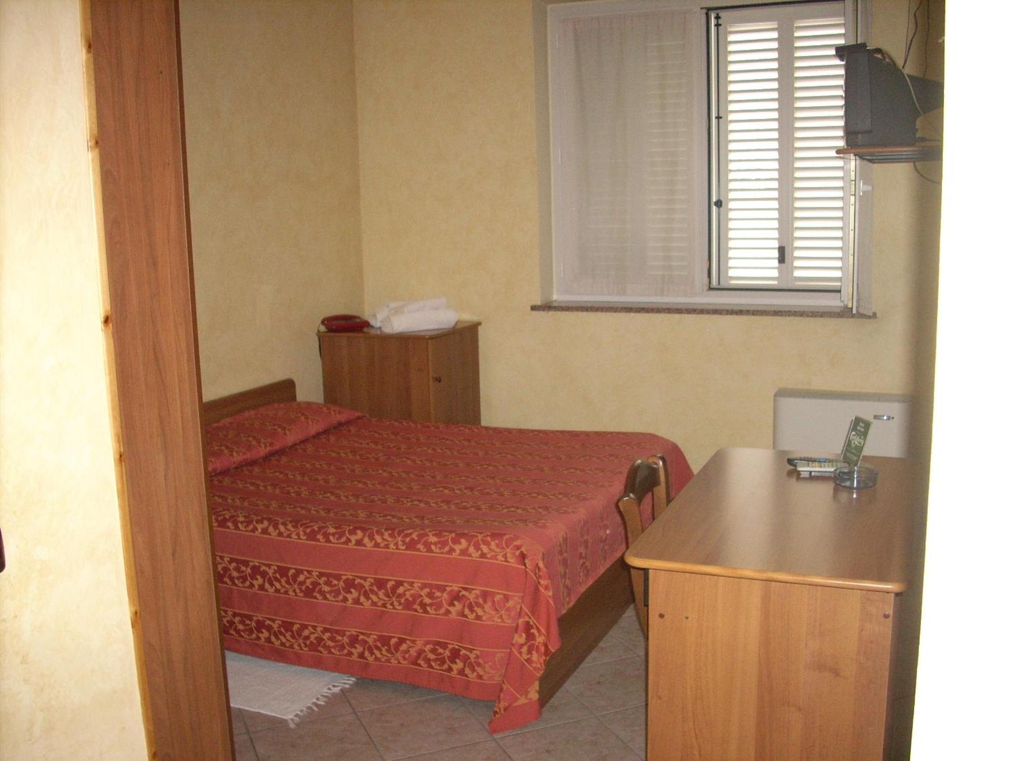 קרמניולה Il Bivio Hotel מראה חיצוני תמונה