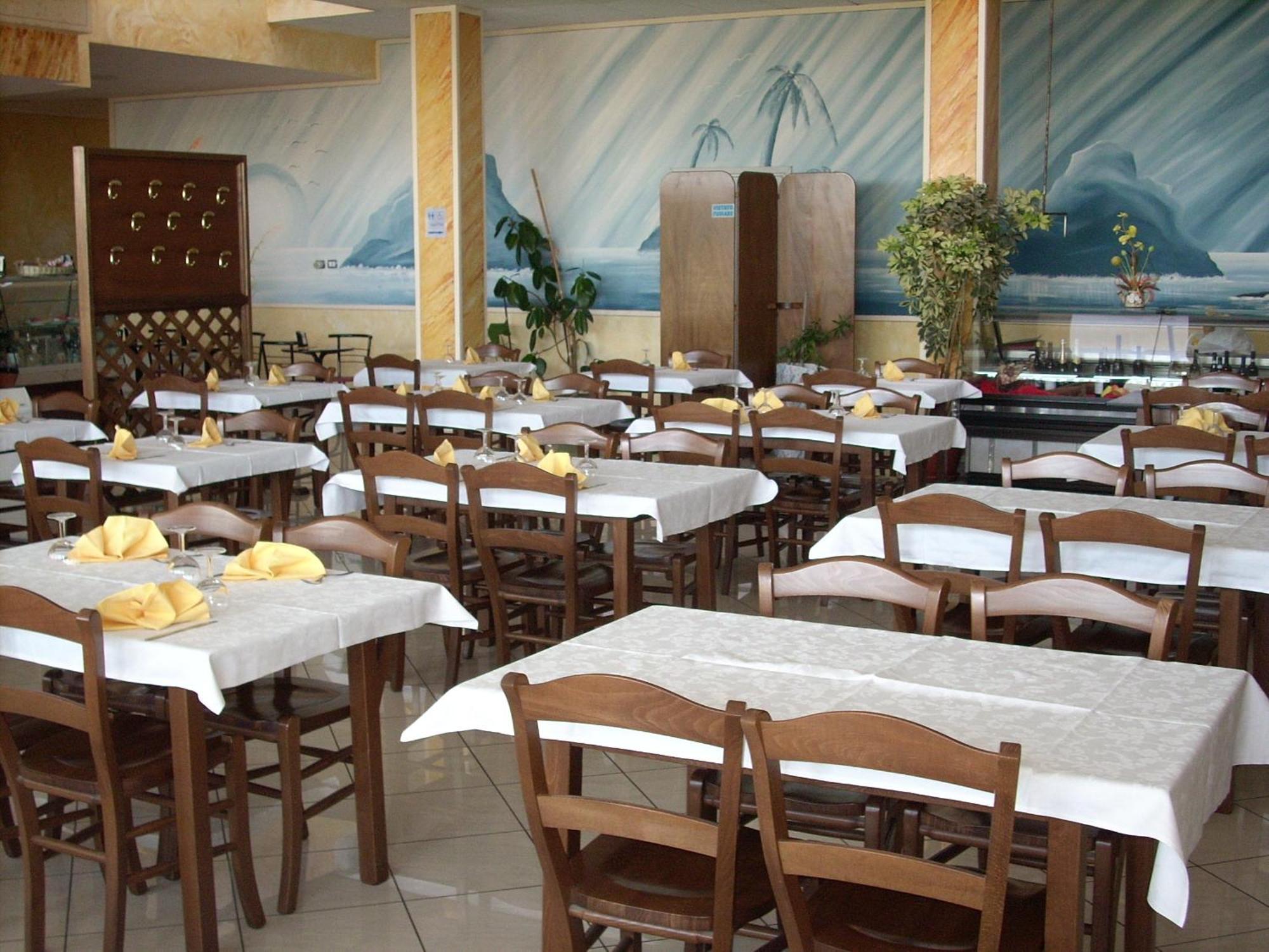 קרמניולה Il Bivio Hotel מראה חיצוני תמונה